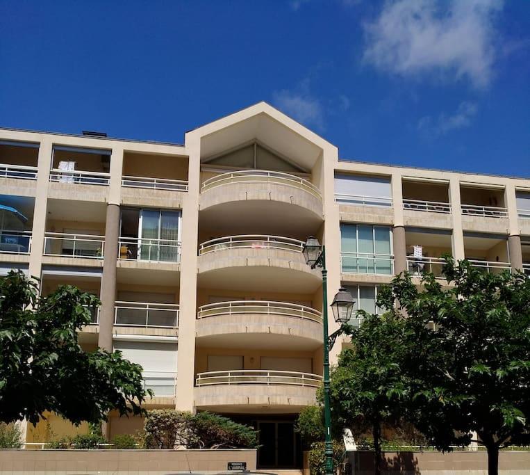 Appartement 2 Pieces Avec Une Grande Terrasse, 3 Etoiles, Wifi, Box Pour Vehicule Et Velos Les Sables-dʼOlonne Eksteriør bilde