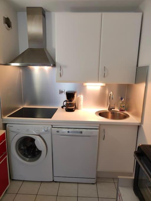 Appartement 2 Pieces Avec Une Grande Terrasse, 3 Etoiles, Wifi, Box Pour Vehicule Et Velos Les Sables-dʼOlonne Eksteriør bilde