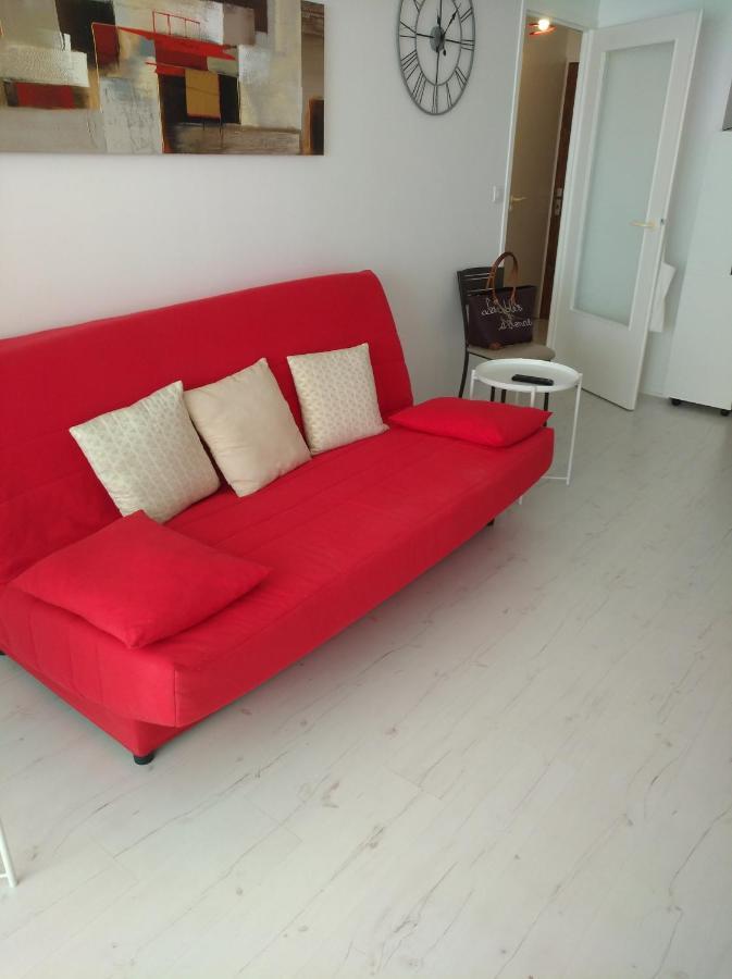 Appartement 2 Pieces Avec Une Grande Terrasse, 3 Etoiles, Wifi, Box Pour Vehicule Et Velos Les Sables-dʼOlonne Eksteriør bilde