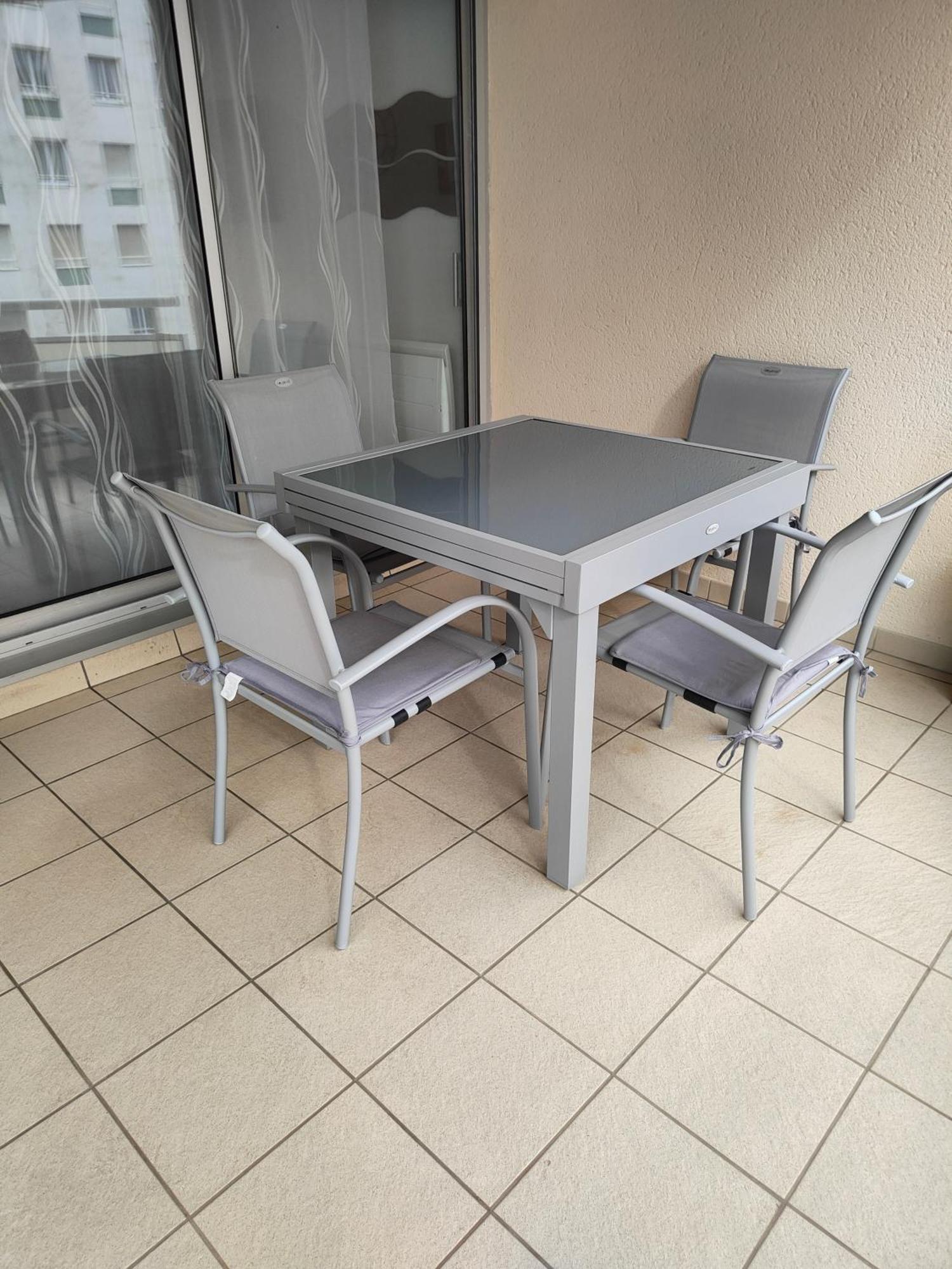 Appartement 2 Pieces Avec Une Grande Terrasse, 3 Etoiles, Wifi, Box Pour Vehicule Et Velos Les Sables-dʼOlonne Eksteriør bilde