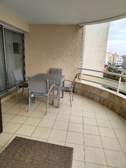 Appartement 2 Pieces Avec Une Grande Terrasse, 3 Etoiles, Wifi, Box Pour Vehicule Et Velos Les Sables-dʼOlonne Eksteriør bilde